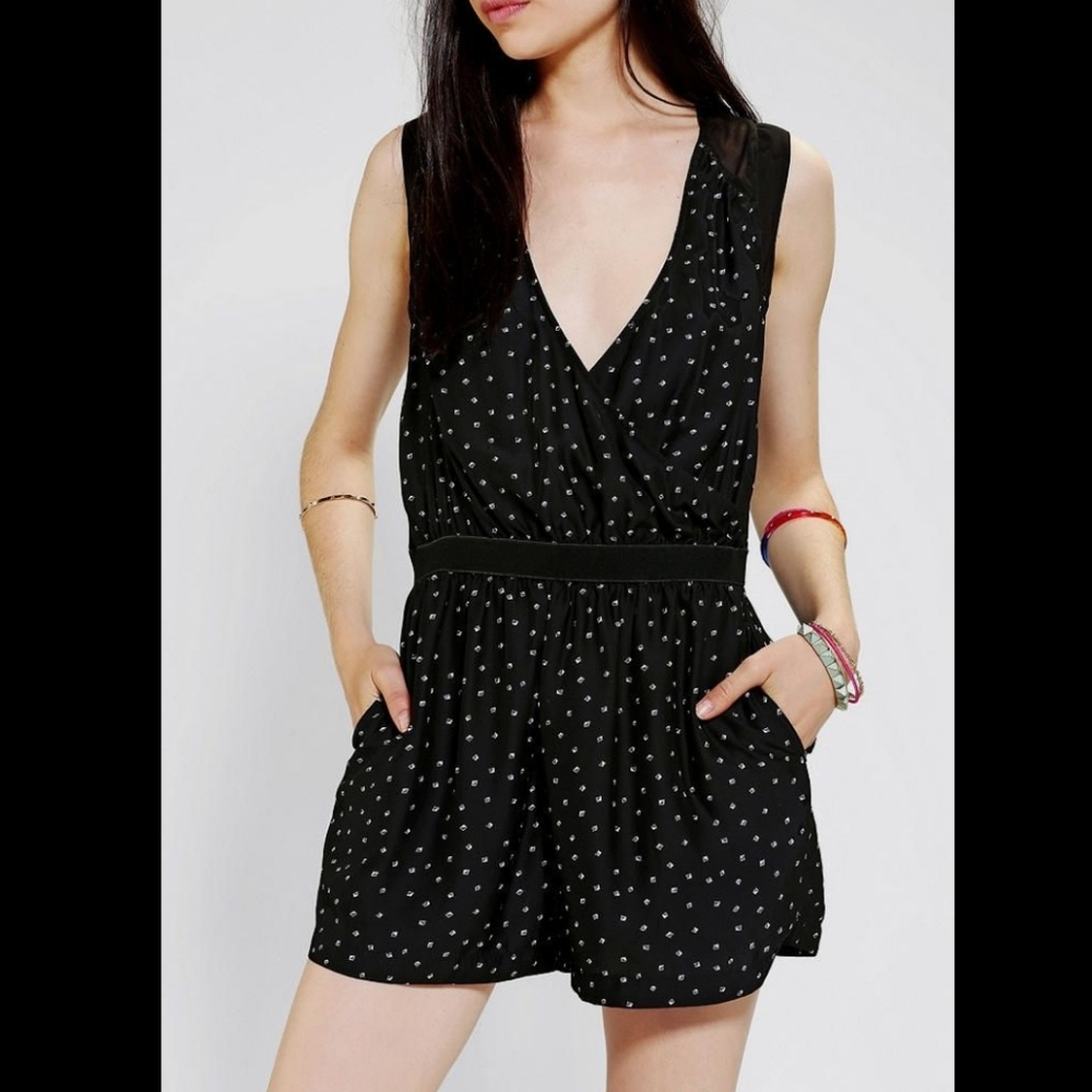Silence and Noise Comfortable Lightweight Romper Shorts